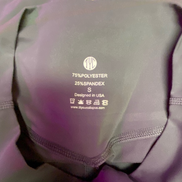 Tim You Collapse scrunch booty Capri leggings - Picture 4 of 4